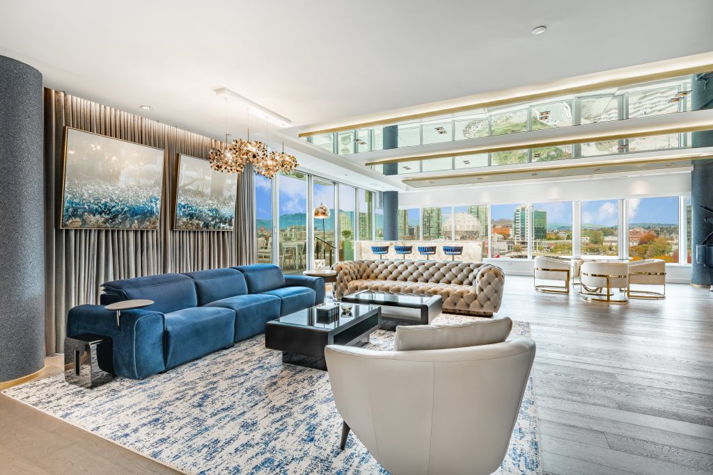AQUA VISTA PENTHOUSE - Sublime Interior Design