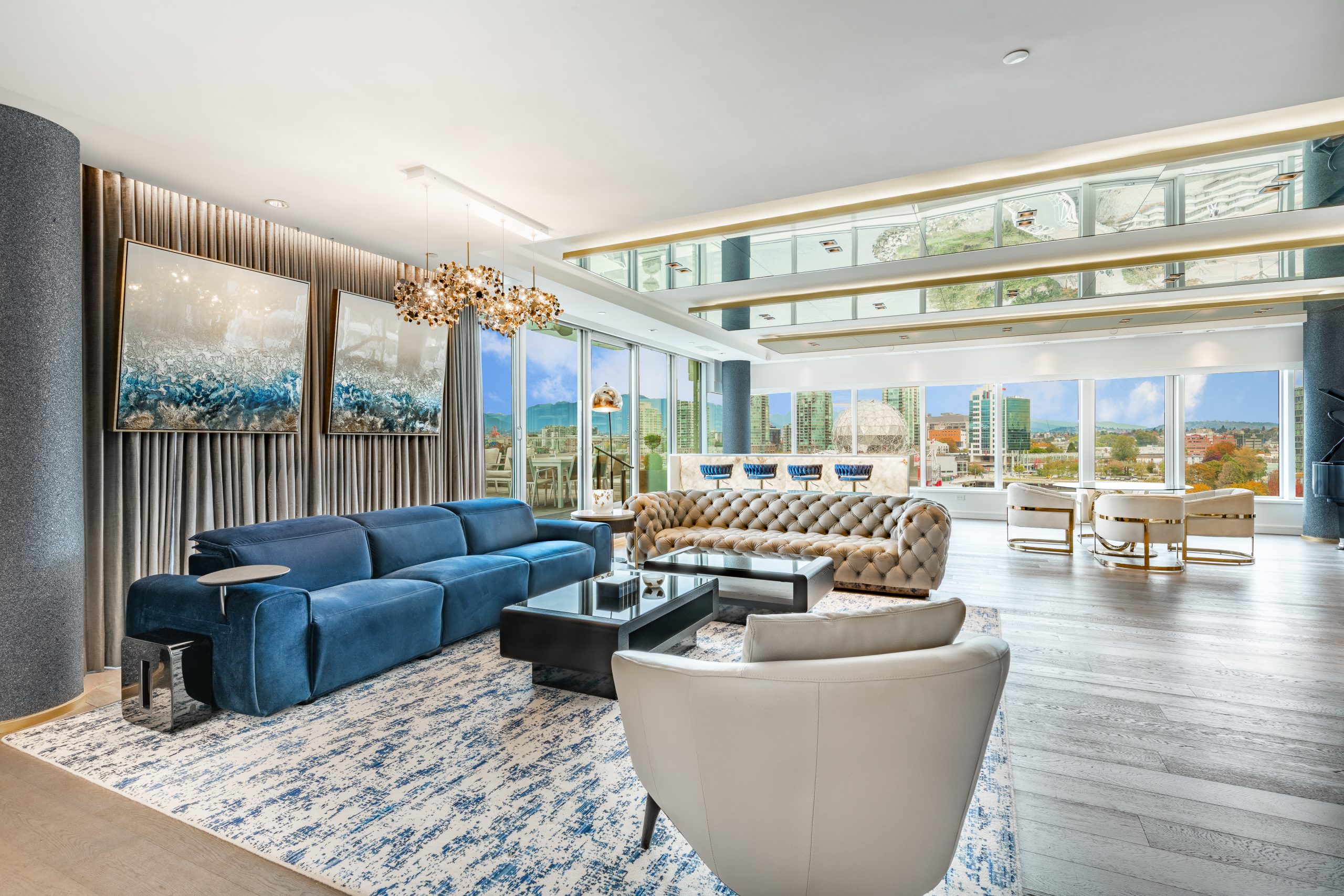 AQUA VISTA PENTHOUSE